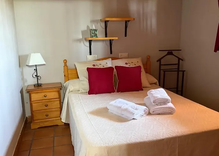 As Tres Irmas * كانديليدا